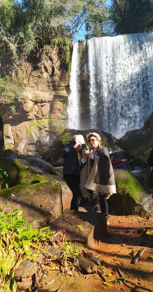 Cachoeira numa das trilhas em Derrubadas, no Rio Grande do Sul, na caravana de junho de 2024.