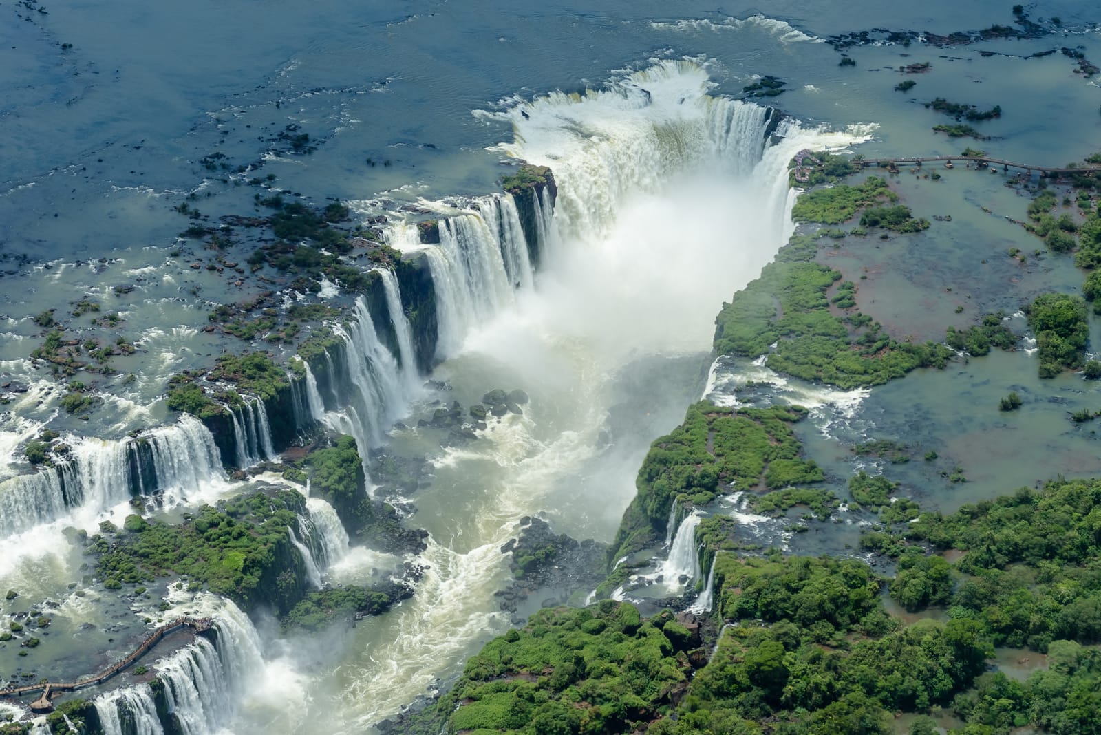 Setembro 2026: Pantanal, Bonito e Foz
