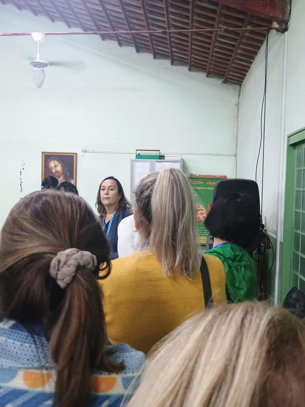 Momento de reflexão em grupo, na Caravana Minas Espirita de julho de 2026