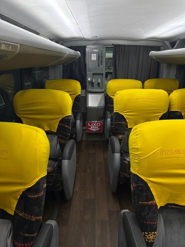 Ônibus da caravana rumo a Aparecida, pronto para o embarque dos peregrinos