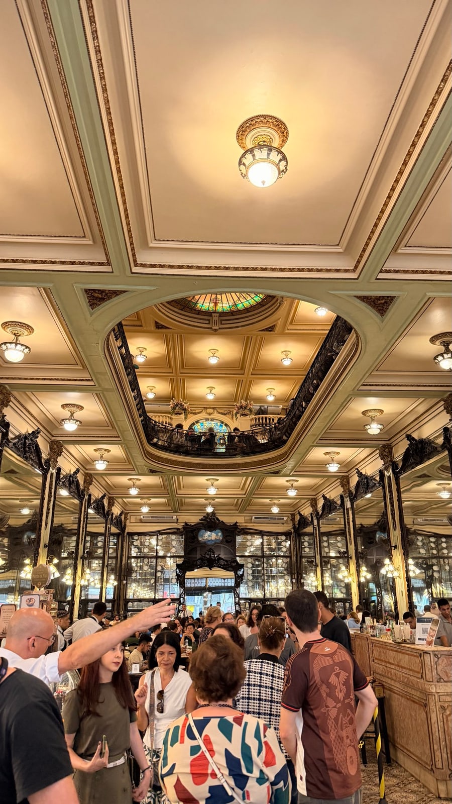 Interior da Confeitaria Colombo