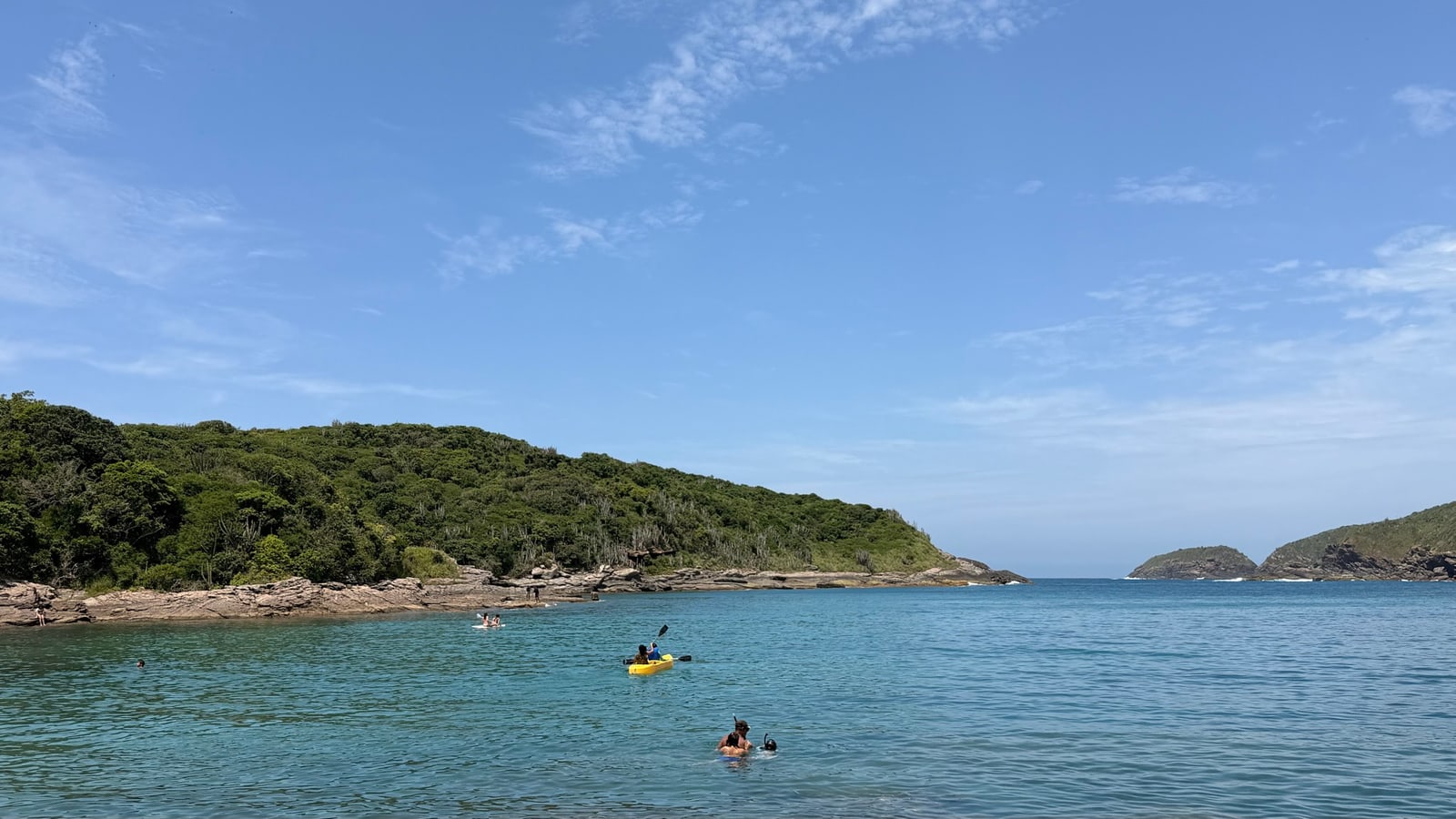 Mar de Búzios com caiaques