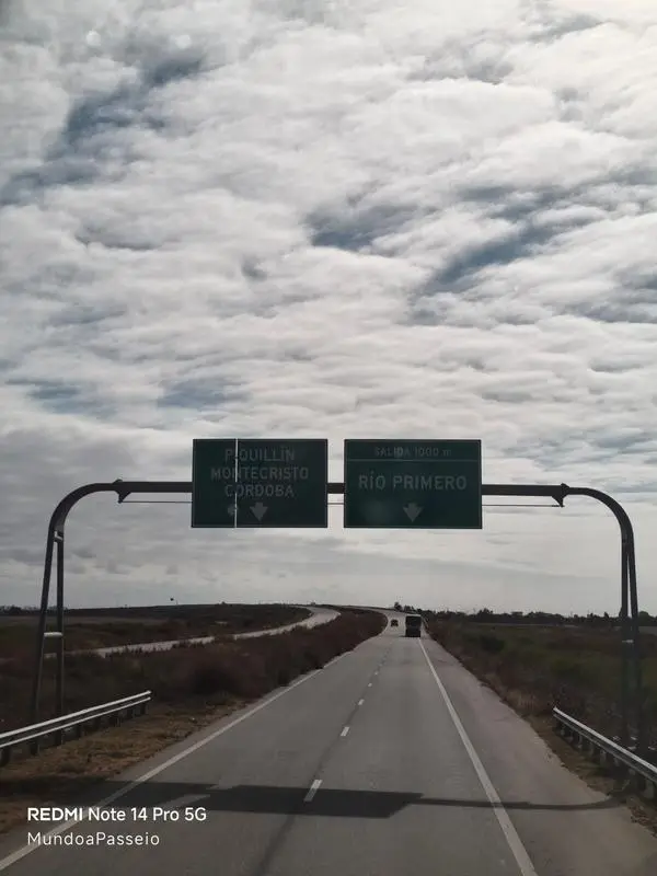 Grand Tour Andino, placas de rodovia durante o trajeto, maio de 2026
